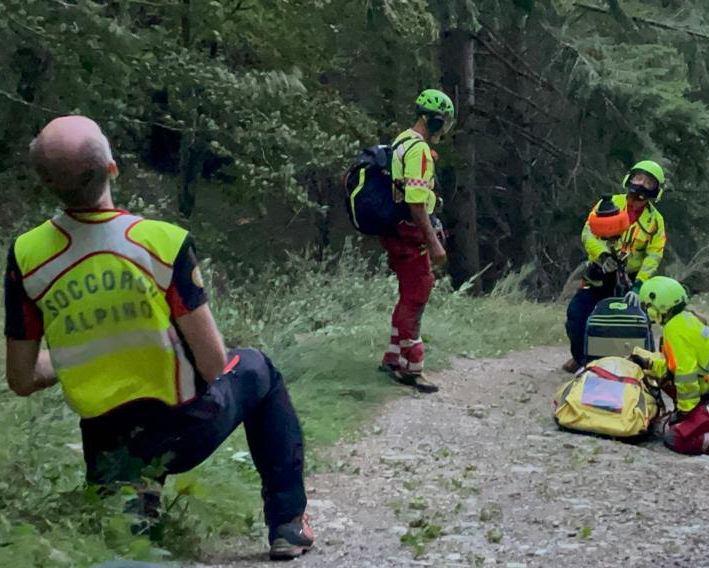 Brutta Caduta Durante Unescursione In Mountain Bike Ferito Un