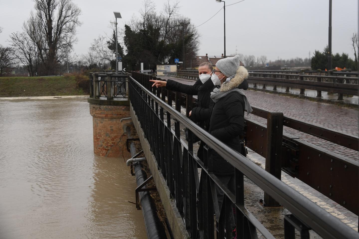 Situazione Fiumi Modena Riaperti I Ponti Sul Secchia