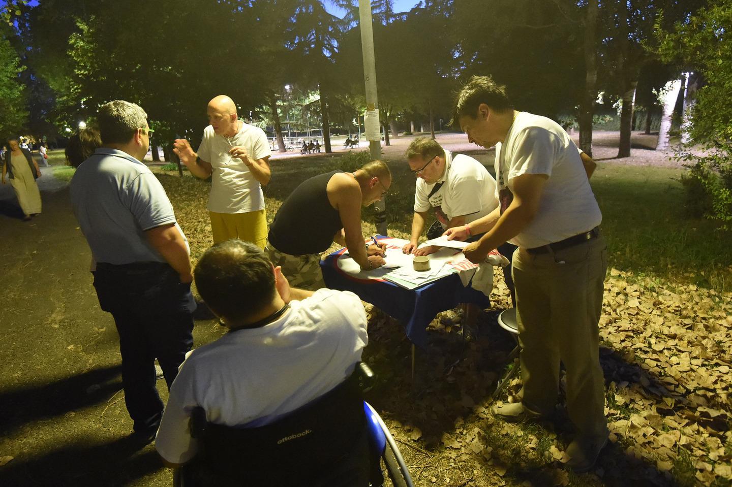 Bologna Parco Dei Noci Senza Pace Spaccio Rapine E Bivacchi