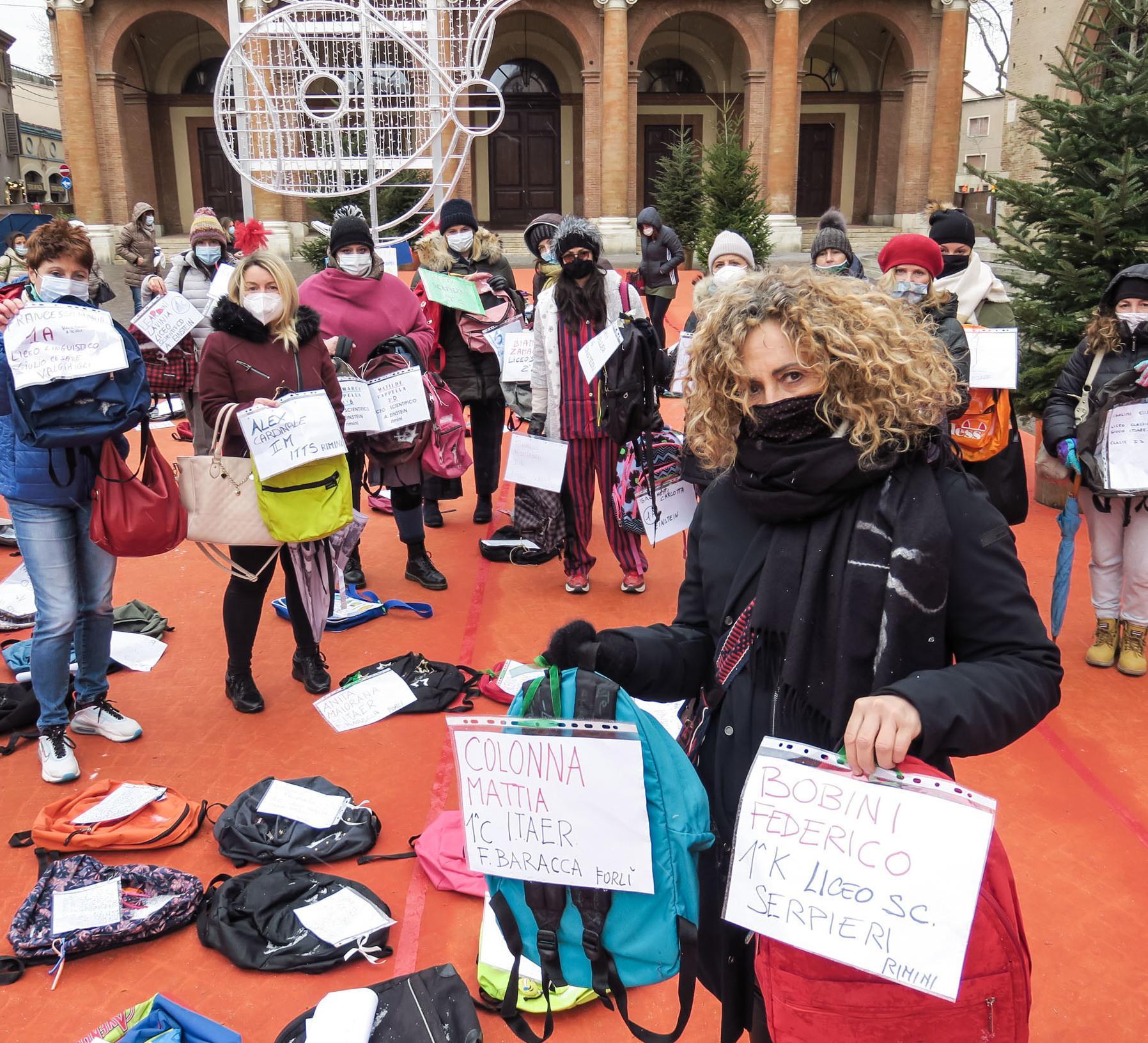 Da lunedì si torna in classe È un diritto per i figli