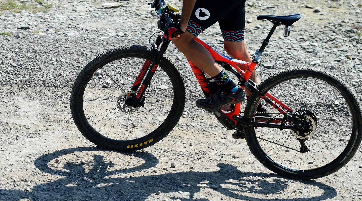 Precipita In Un Burrone Con La Mountain Bike Muore 29enne