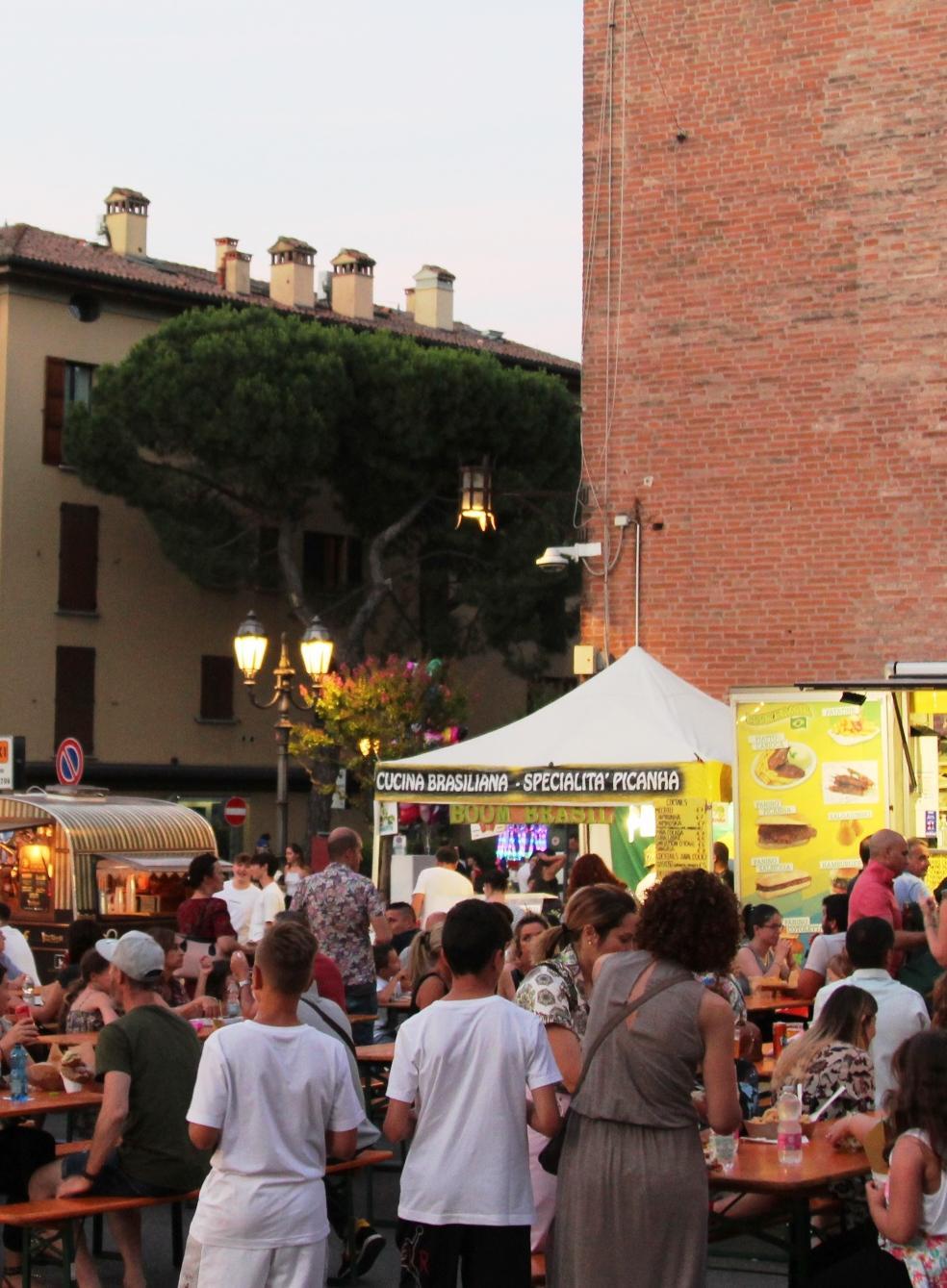 Musica Sapori E Tanti Eventi Lo Street Food Invade Il Centro