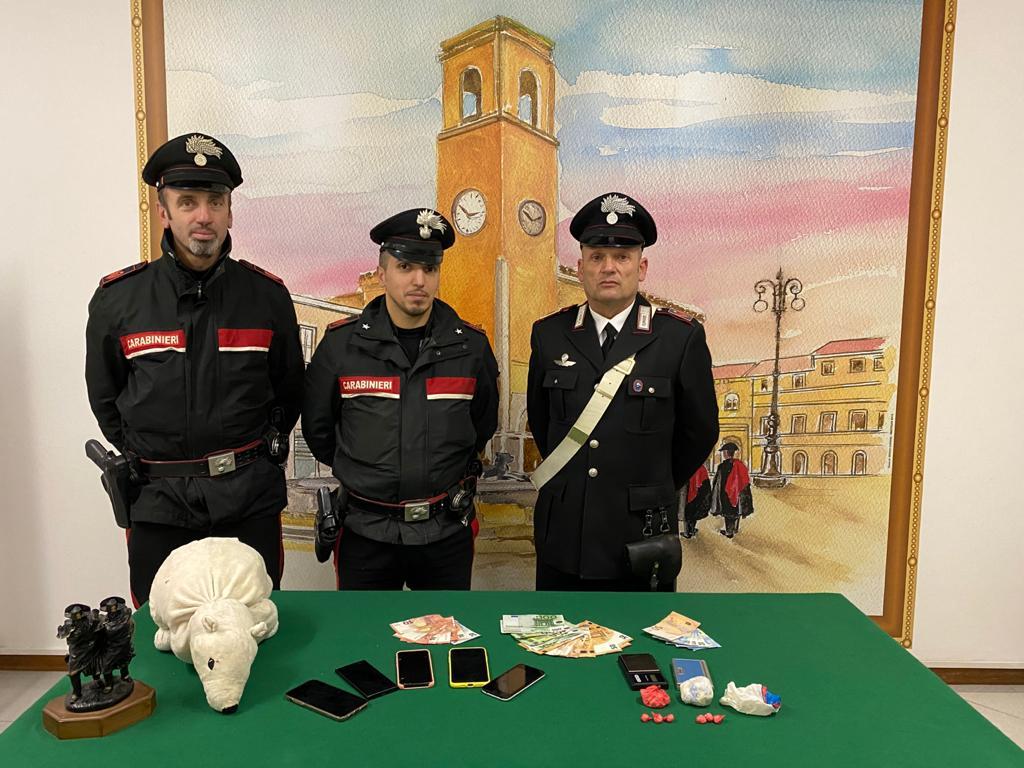 Droga Fano Un Etto Di Cocaina Nel Peluche Delle Sexy Pusher