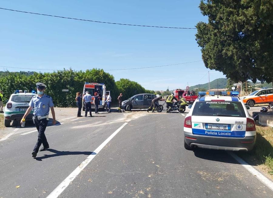 Scontro Allincrocio Grave Un Centauro Castellano