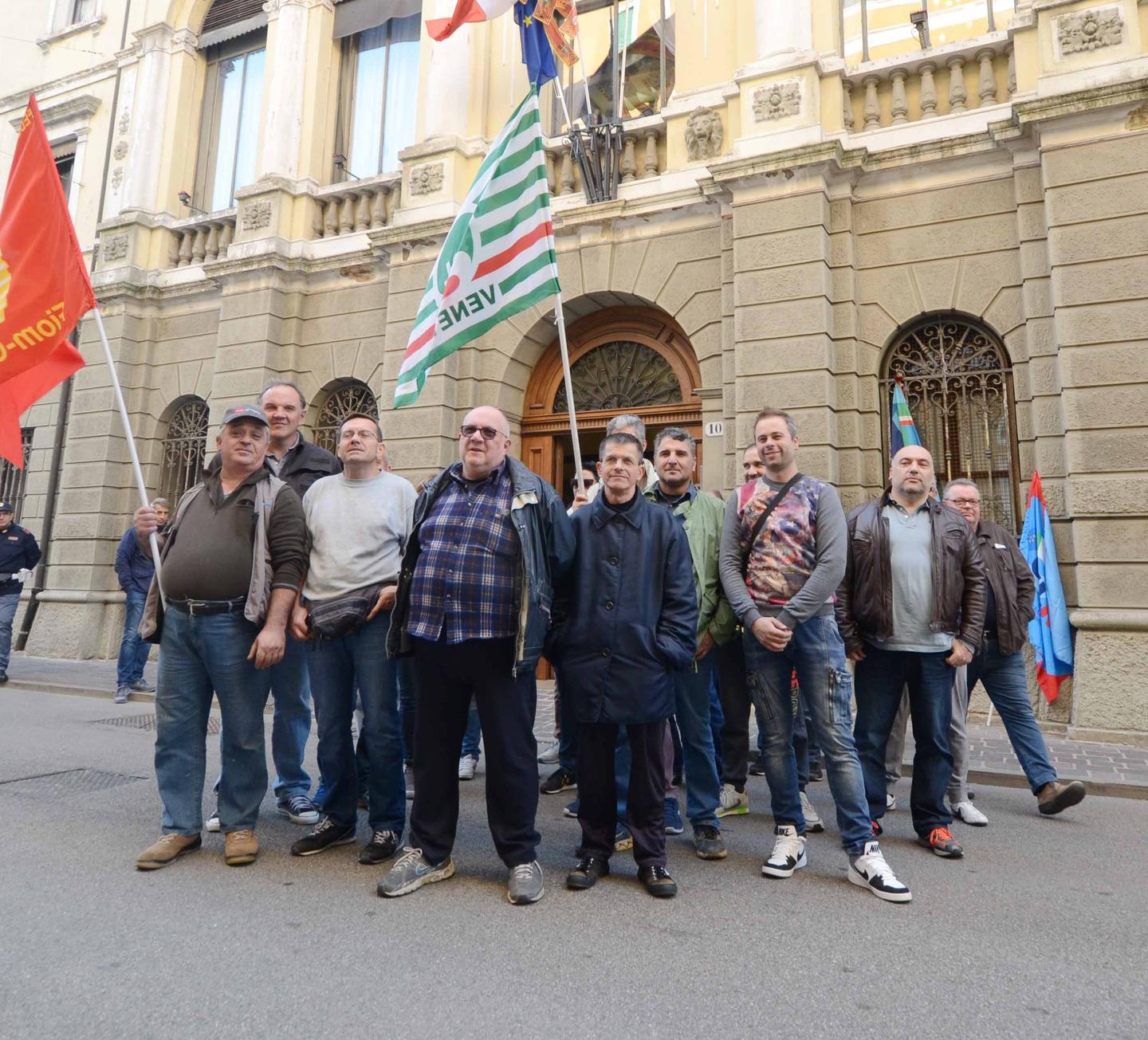 Rovigo La Citt Si Mobilita A Fianco Dei Lavoratori