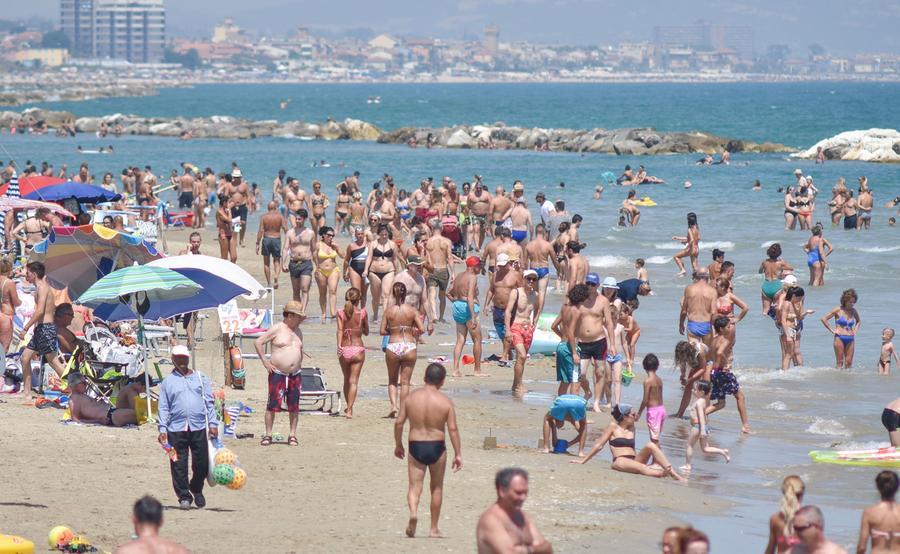 Divieto Di Balneazione A Civitanova Troppi Batteri In Acqua