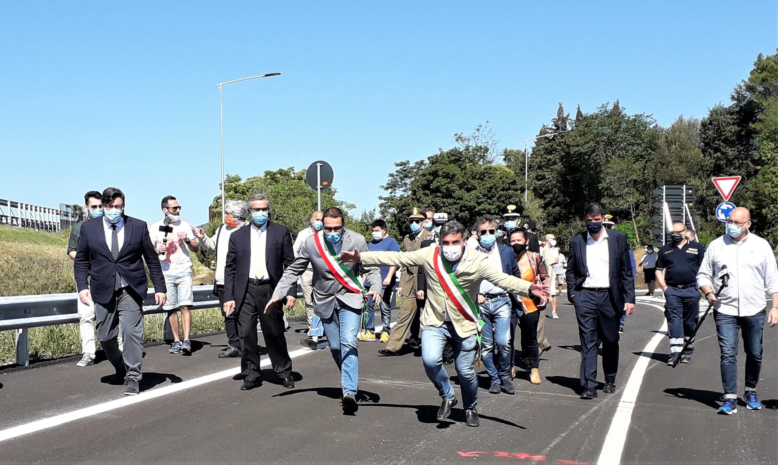 Fano Nuovo Ponte Sul Metauro Aperto Al Traffico