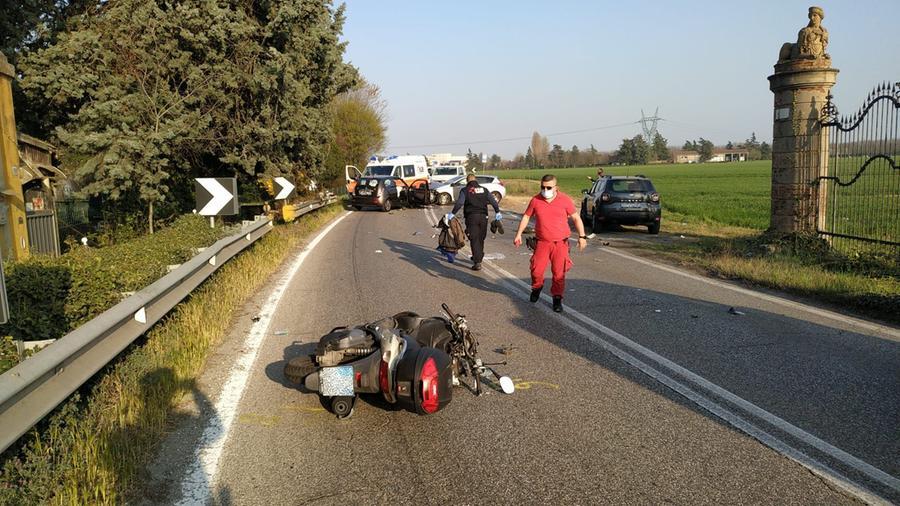 Incidente Oggi A Bologna Quattro Mezzi Coinvolti A Castenaso