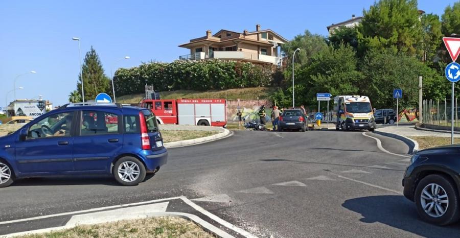 Incidente Osimo Stazione Schianto Alla Rotatoria Un Ferito Gravissimo