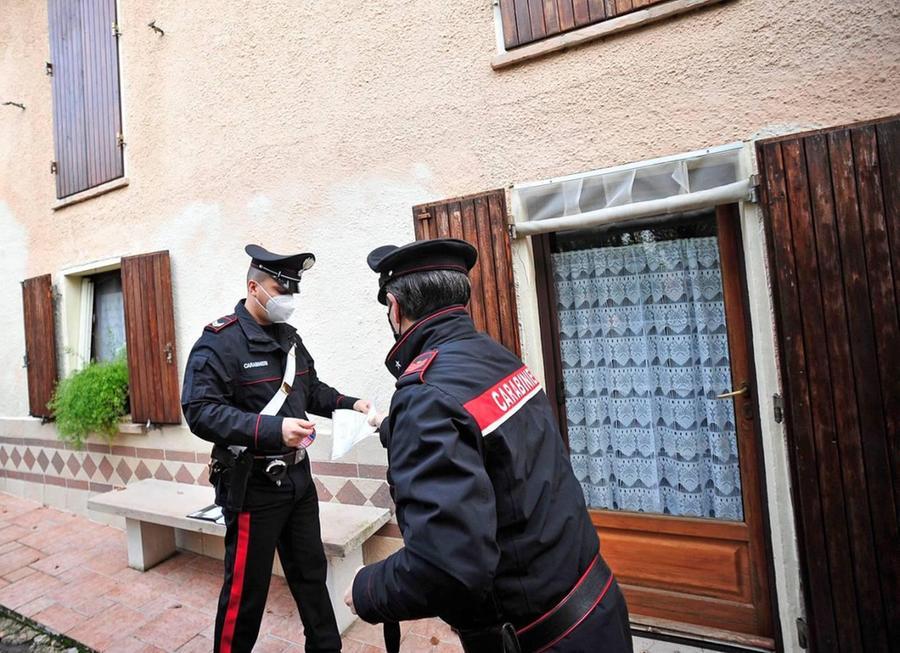 Uccise La Moglie Per Gelosia Con Fendenti Enne A Processo A Soli