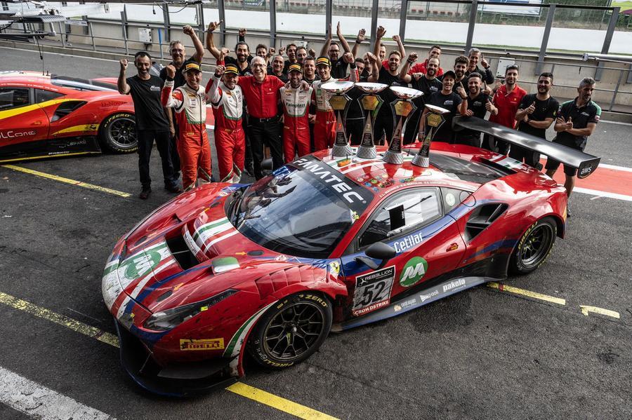 Andrea Bertolini Vince Per La Quinta Volta La 24 Ore Di Spa Ed Entra