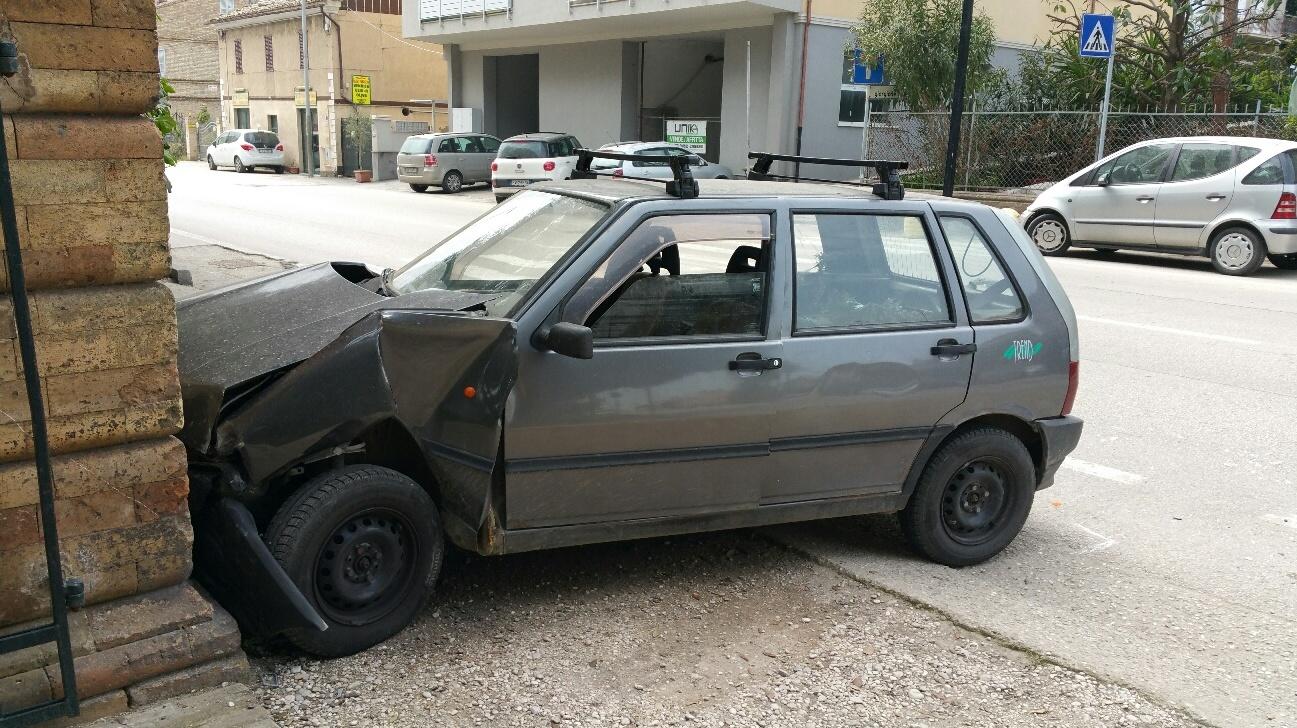 Porto San Giorgio Incidente Tra Due Auto Ferito Un 66enne FOTO