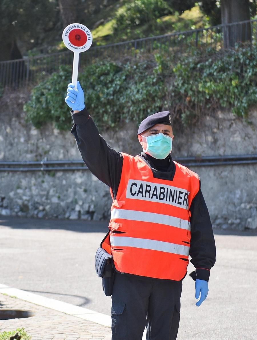 Alcol E Droga Sulle Strade 40enne Alla Guida Senza Patente