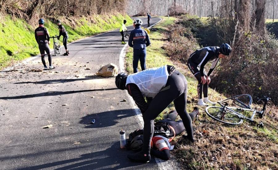 Bologna Ciclista Travolto Da Un Masso Grave