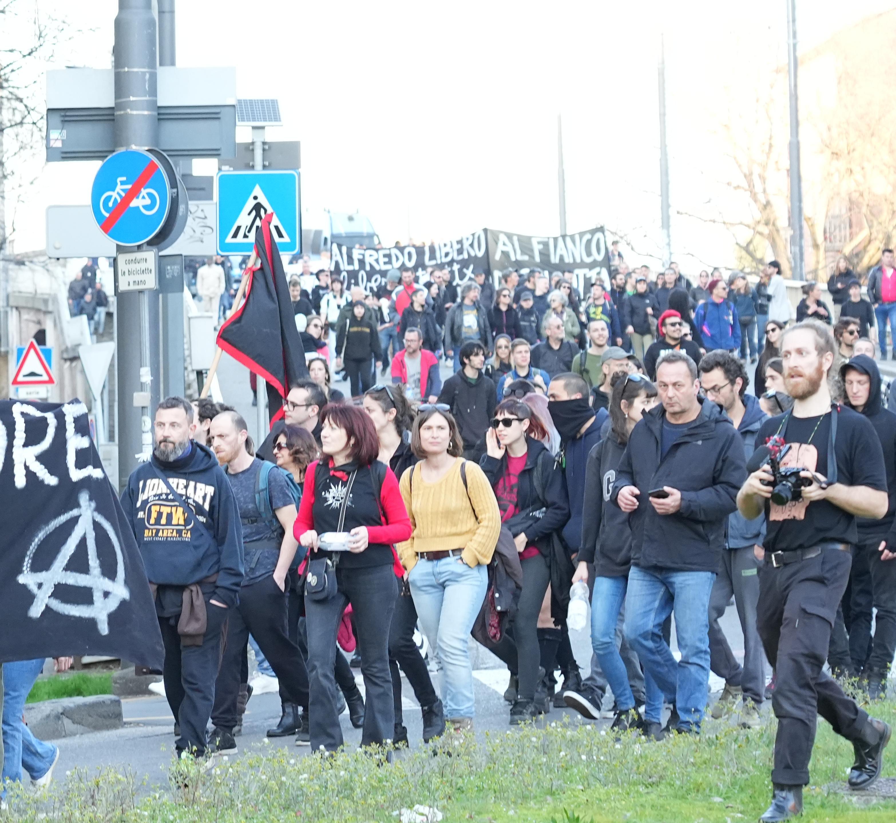 Manifestazioni appello del sindaco Scendere in piazza è un diritto