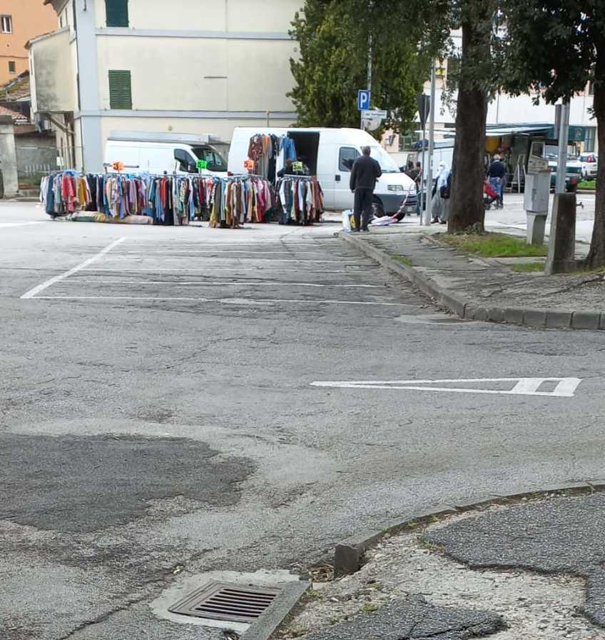 Il mercato a Porta Valle è sempre più povero Basta fateci rientrare