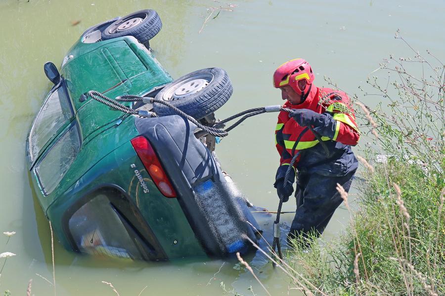 Incidente Portomaggiore Ferrara Muore Annegata Nell Auto Finita Nel