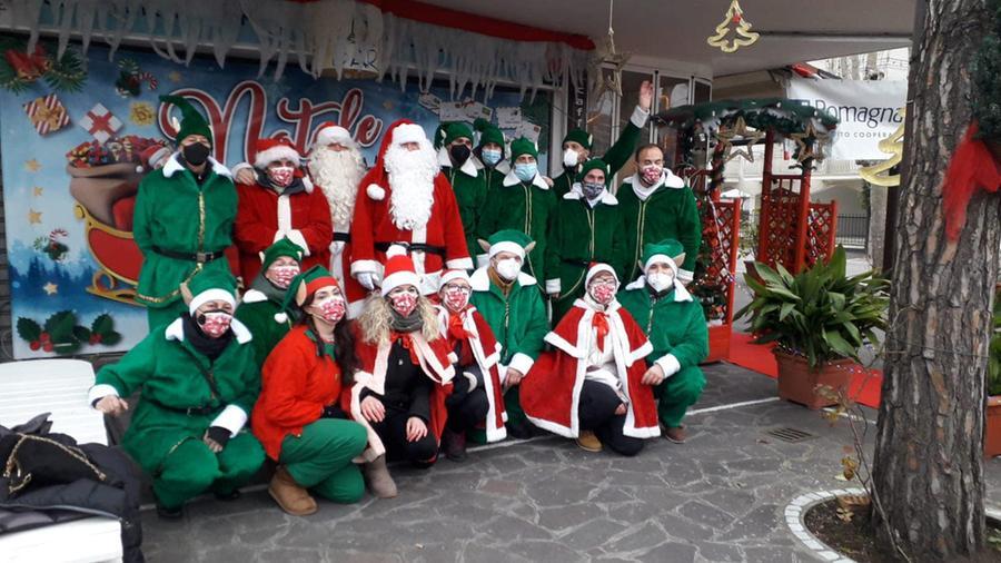 Il Giorno Della Vigilia Babbo Natale Torna Per Le Strade Di Bellaria