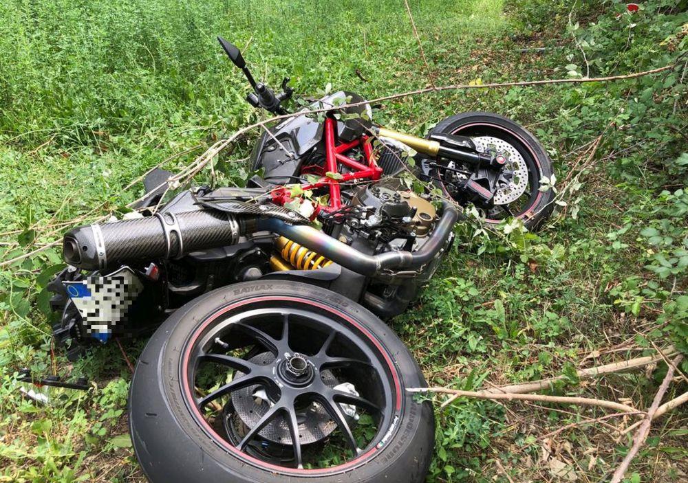 Incidente Rimini Esce Con Gli Amici In Moto E Muore Nello Schianto