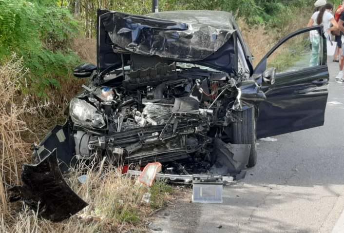 Incidente Stradale Frontale Tra Due Auto A Fermo