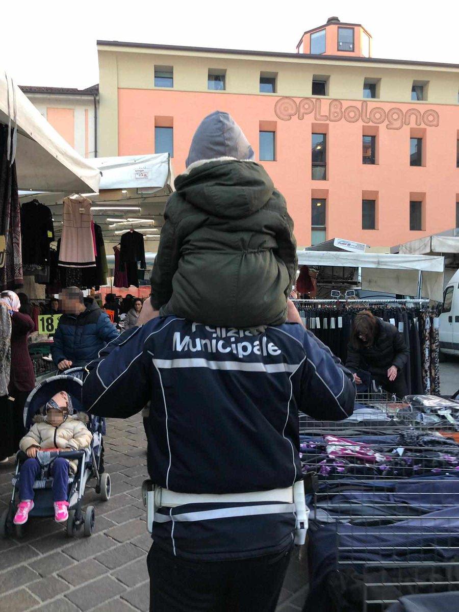 Bologna Bambino Di 4 Anni Si Perde In Piazzola