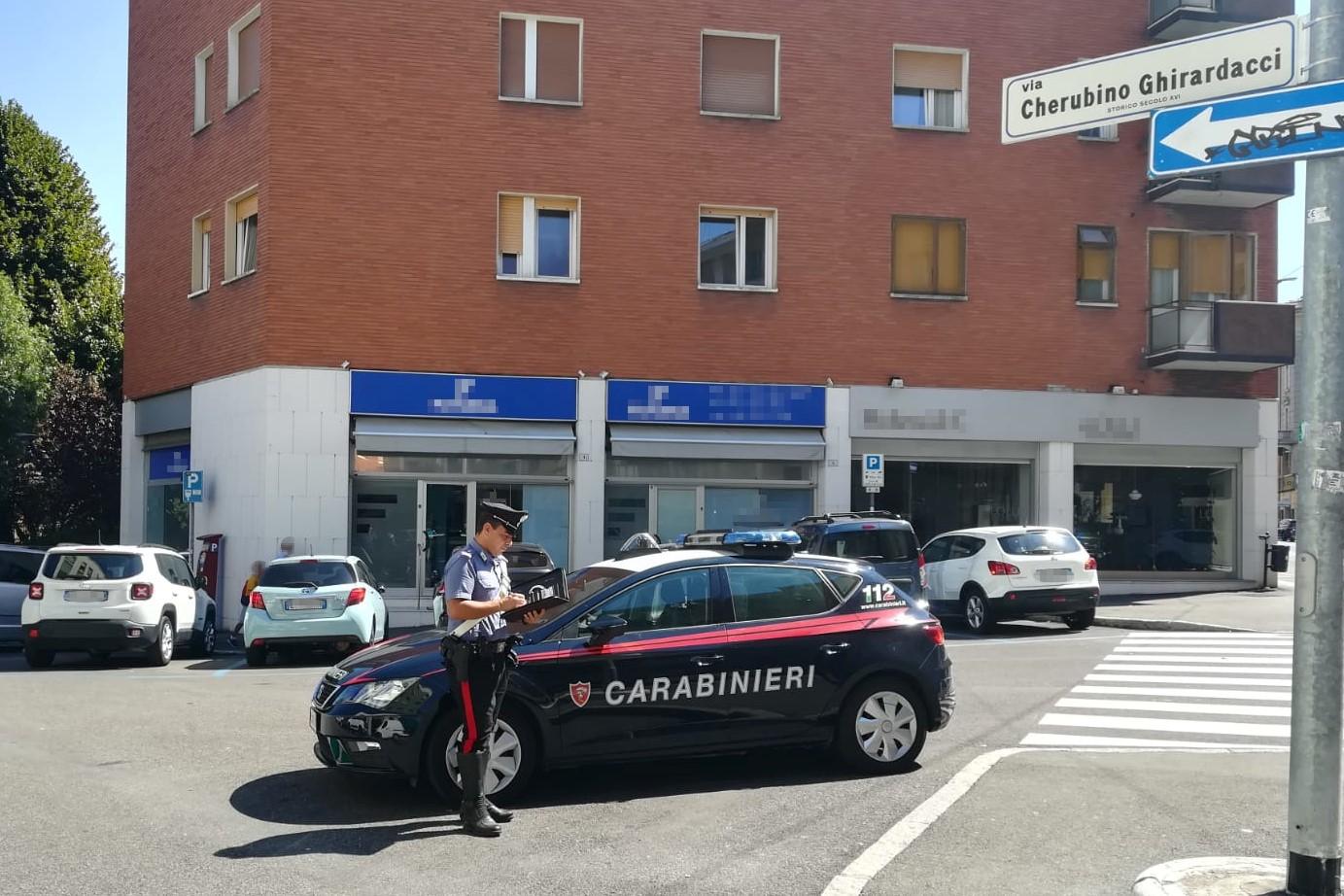 Bologna Tenta Di Stuprare Una Donna E Poi Si Getta Dalla Finestra E