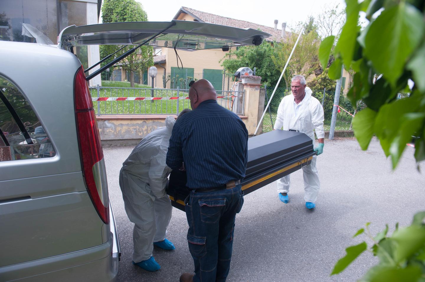 Omicidio A Molinella Donna Uccisa In Casa Con Un Taglio Alla Gola