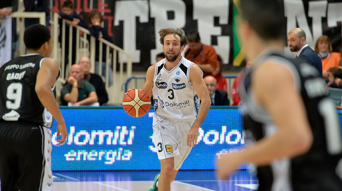 Basket La Virtus Va Ko A Trento Guarda Le Foto Della Partita