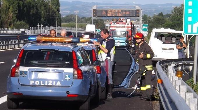 Incidente A14 Oggi Tra Civitanova E Loreto Un Morto E Due Feriti