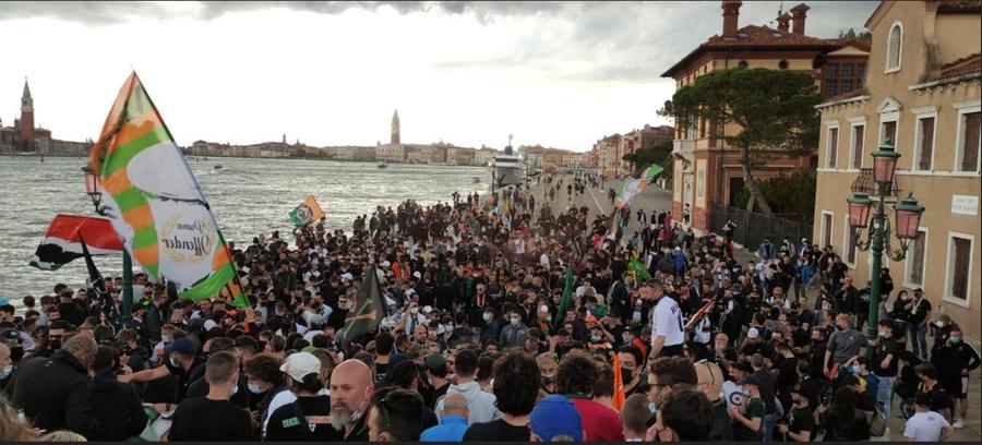 Venezia Festa Per La Promozione In Serie A Dopo Anni