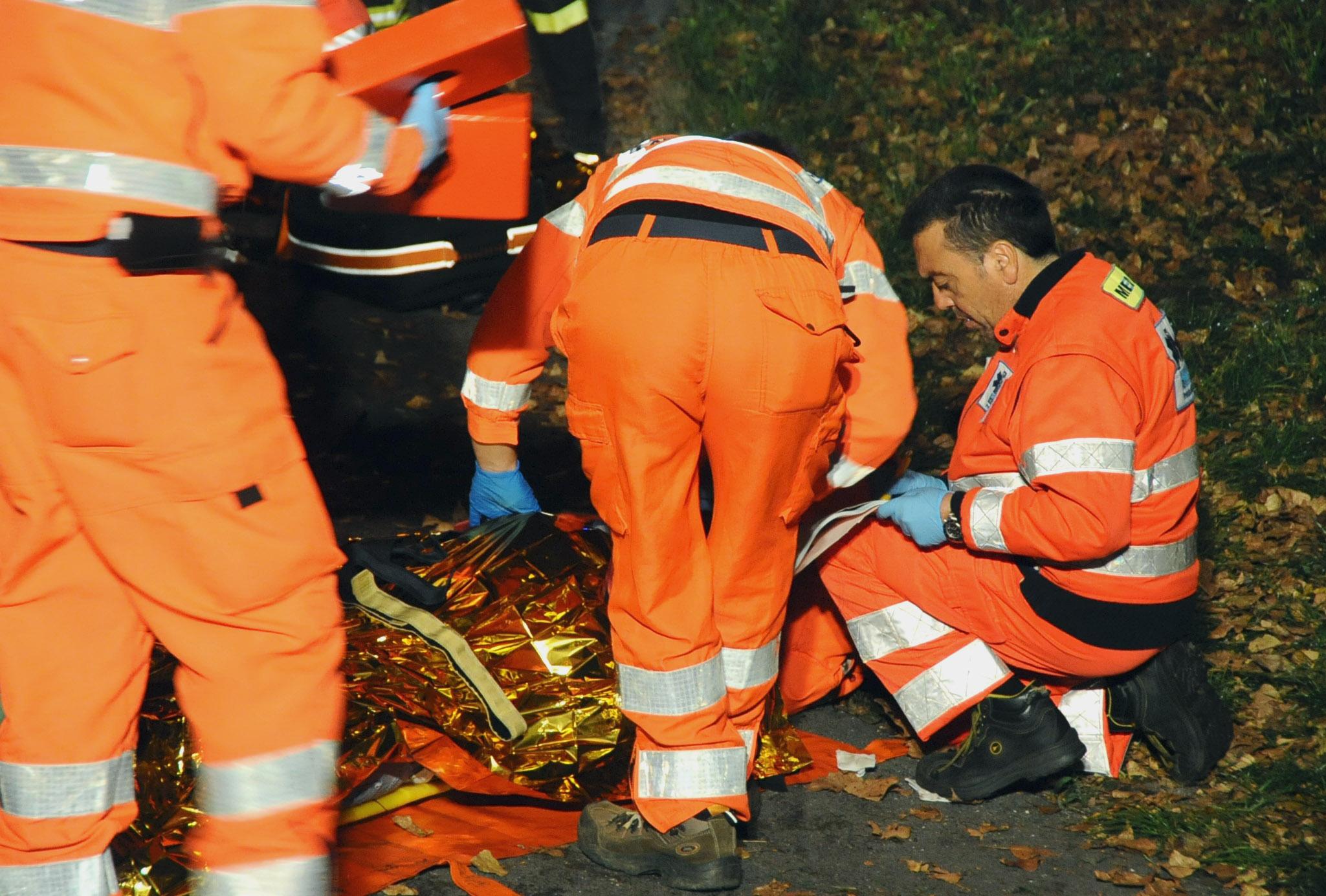 Incidente a Bologna è morto il ciclista 28enne travolto in via del Gomito