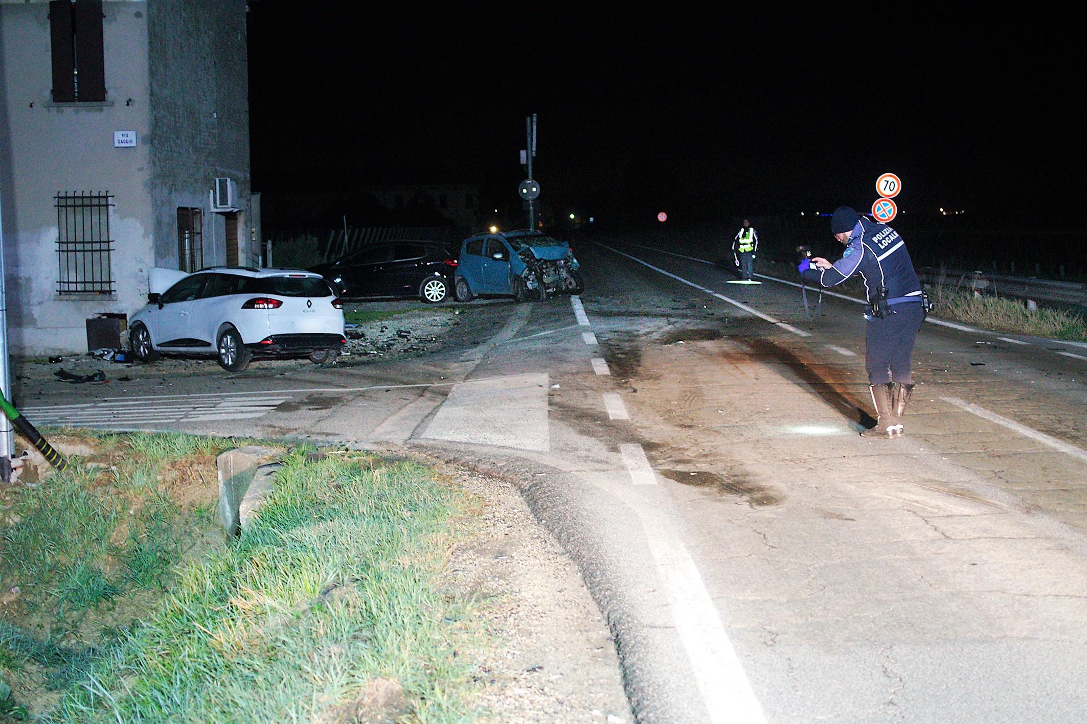 Incidente A Cotignola Ravenna Ennesimo Scontro Allincrocio Due