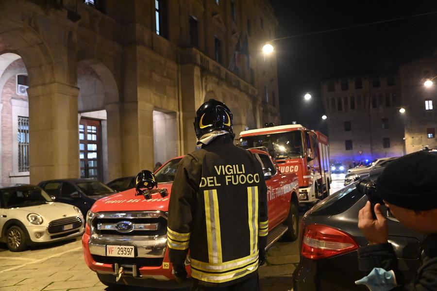 Bologna Fuga Di Gas In Via Degli Agresti Vigili Del Fuoco Al Lavoro