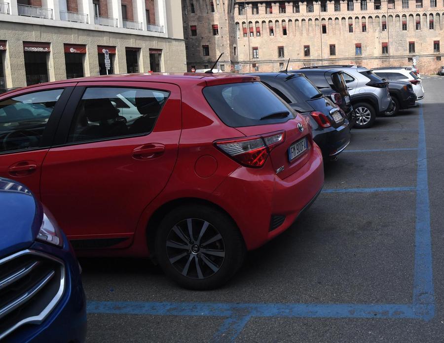 Si Paga Di Pi Anche Nei Parcheggi Pubblici