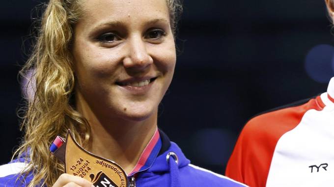 Ilaria Bianchi con la medaglia di bronzo (foto Reuters)