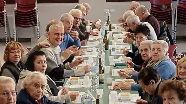 A pranzo con l'Auser e la sindaca: sostegno contro la solitudine