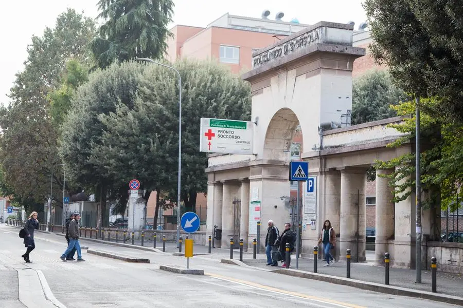 Bologna, perdita d'acqua in un padiglione del Sant'Orsola