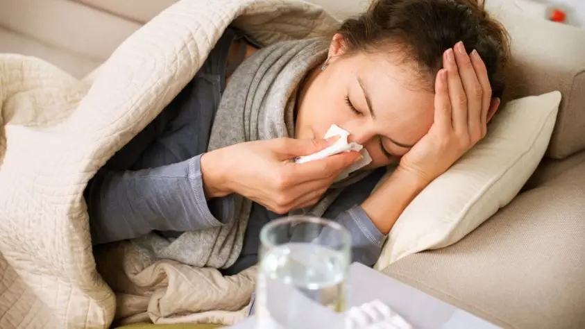 Influenza, sintomi e cure. L'appello: "Non intasare i Pronto Soccorso"