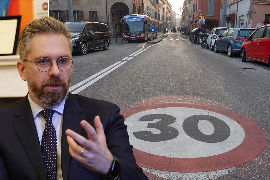 Il sindaco Matteo Lepore nel primo giorno di Bologna Città 30: "Pronto a modificare il provvedimento su segnalazione dei cittadini"