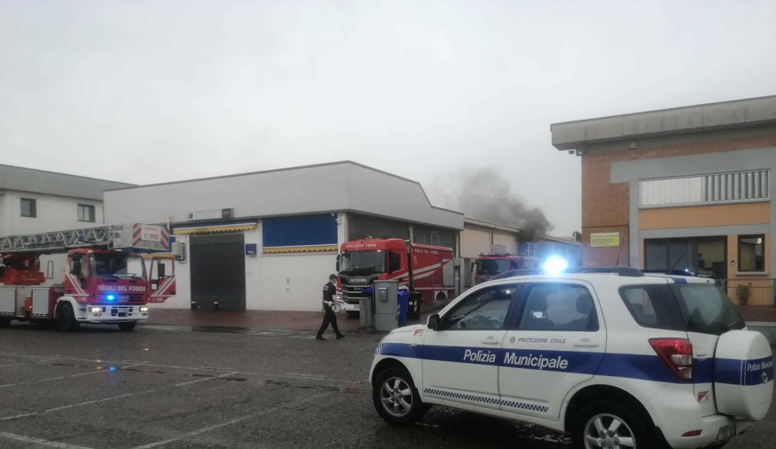 Incendio nell’azienda Neroni