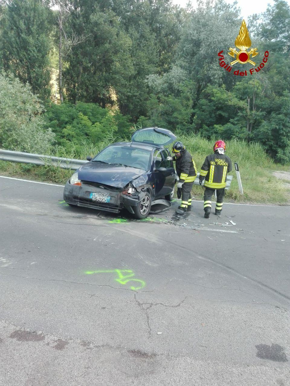 Incidente Pianoro Frontale Tra Due Mezzi In Via Zena