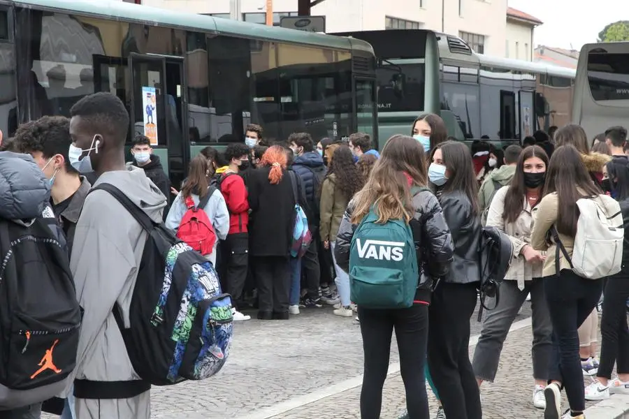 Emilia Romagna, bus e treni gratis anche per studenti under 19