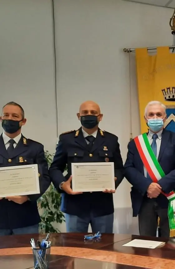 Sventarono una rapina, premiati