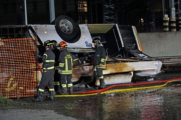 Bus precipitato a Mestre, come stanno i sopravvissuti: dimesso il primo dei 14 feriti ricoverati, 9 ancora in terapia intensiva