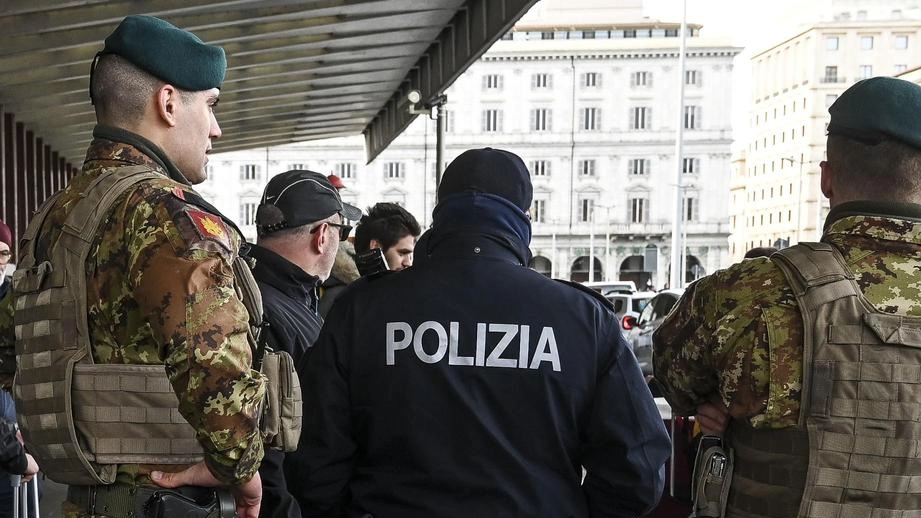 A Parma arrivano i militari: "Serve l’esercito anche qui. A breve una mozione"