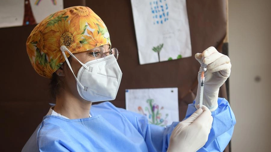 In Emilia Romagna pronti ad arrivare fino a 30mila dosi al giorno di vaccini