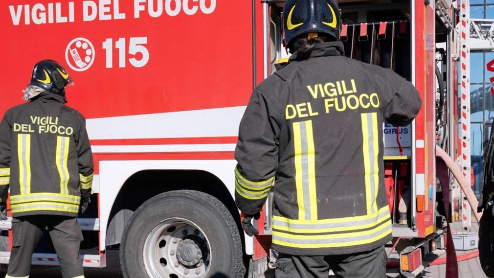 Vigili del fuoco, cercasi operatori