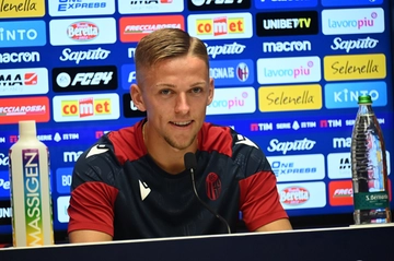 Bologna fc, Karlsson sceglie la '10': "Ammiro Baggio, ho lavorato duro per essere qui"