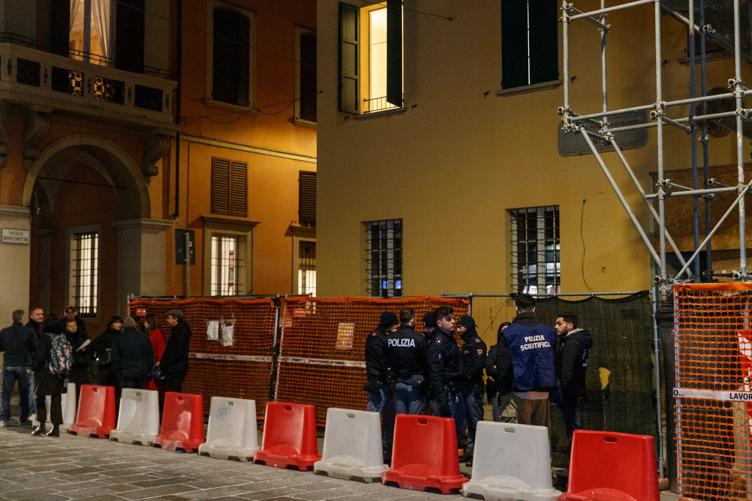 Incidente Sul Lavoro In Strada Maggiore: Operaio Gravissimo