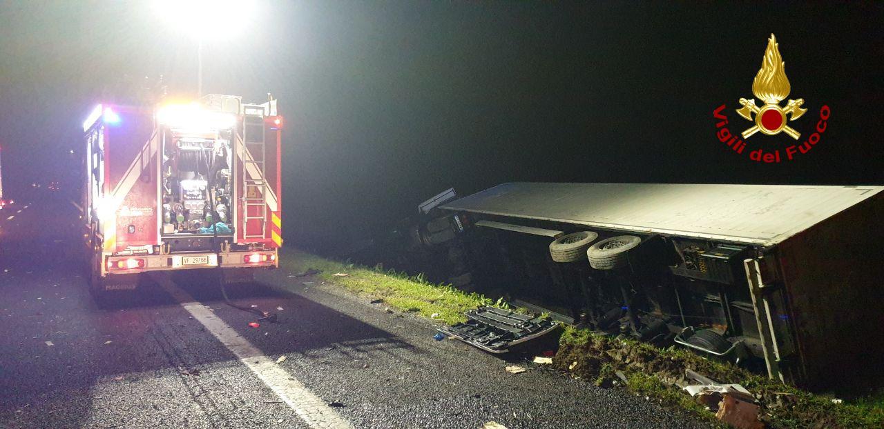 Incidente A13 Oggi Bologna, Tamponamento Fra Tir. Tre Feriti